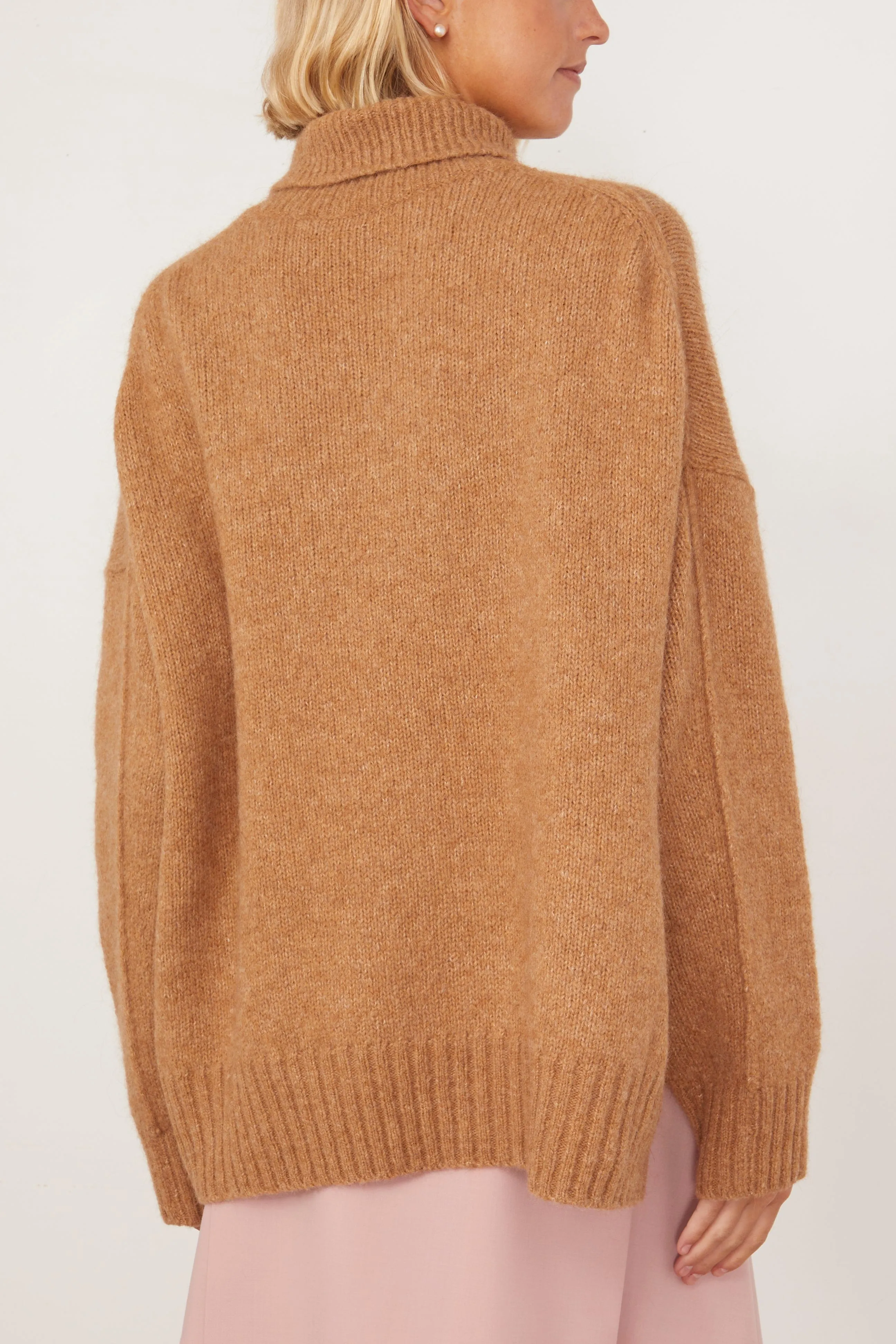 Balade Sweater in Camel