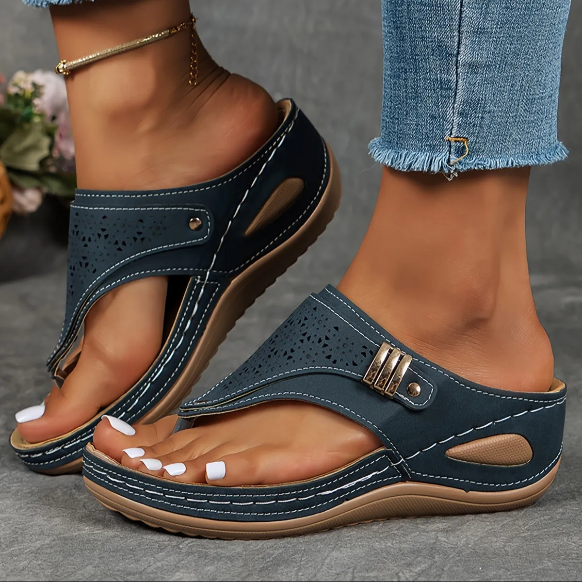 Elegant Women's Slide Sandals