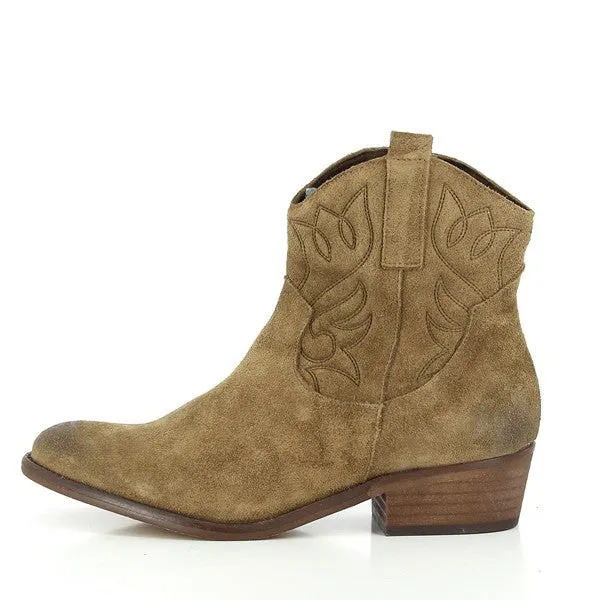 Igualados 2563 Brown Ankle Boots