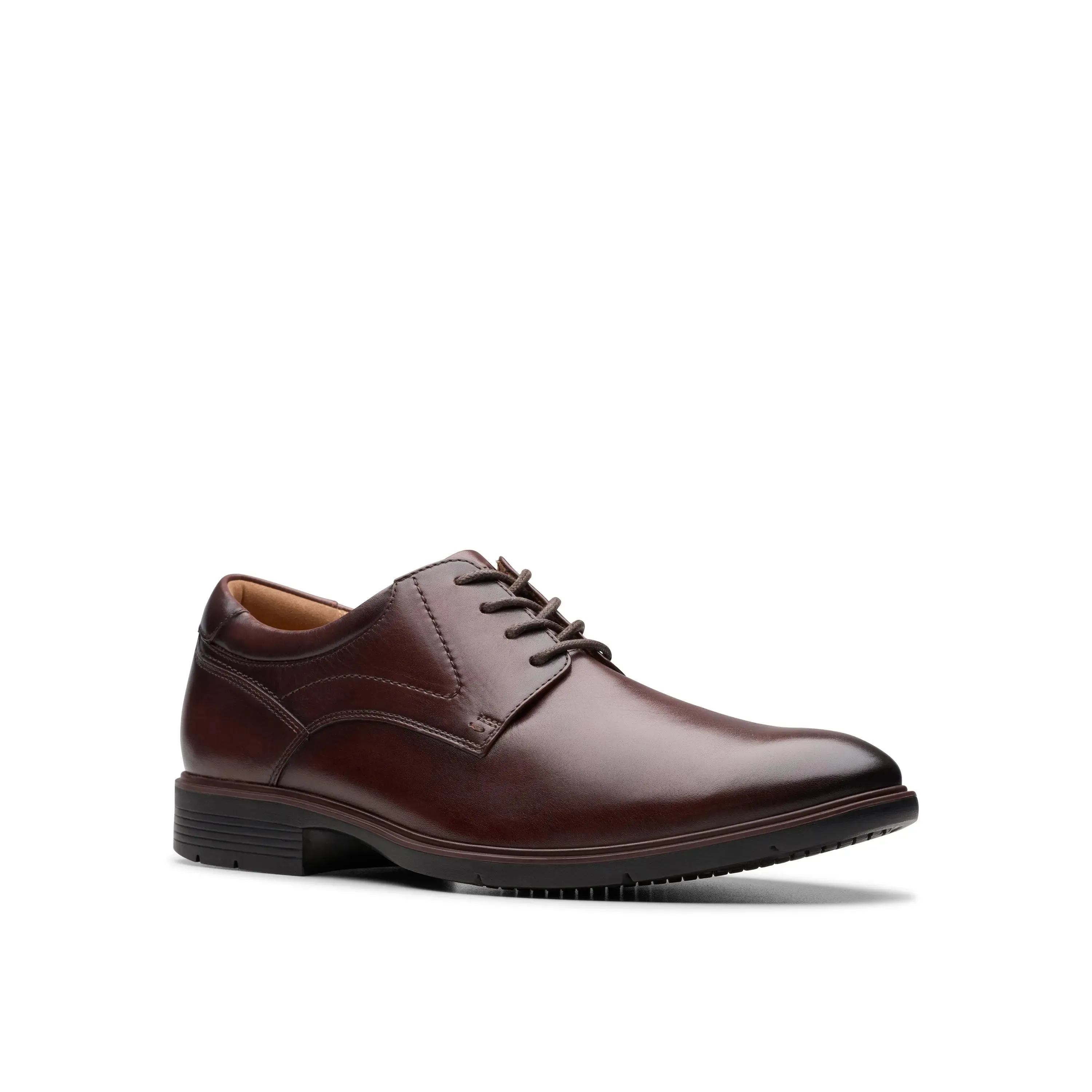 Men's Clarks Eldredge Plain  Timeless Style with All-Day Comfort