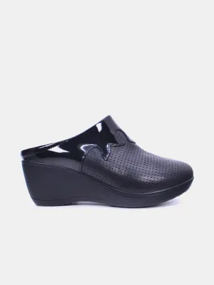 Mynaal Najm Women's Sandals