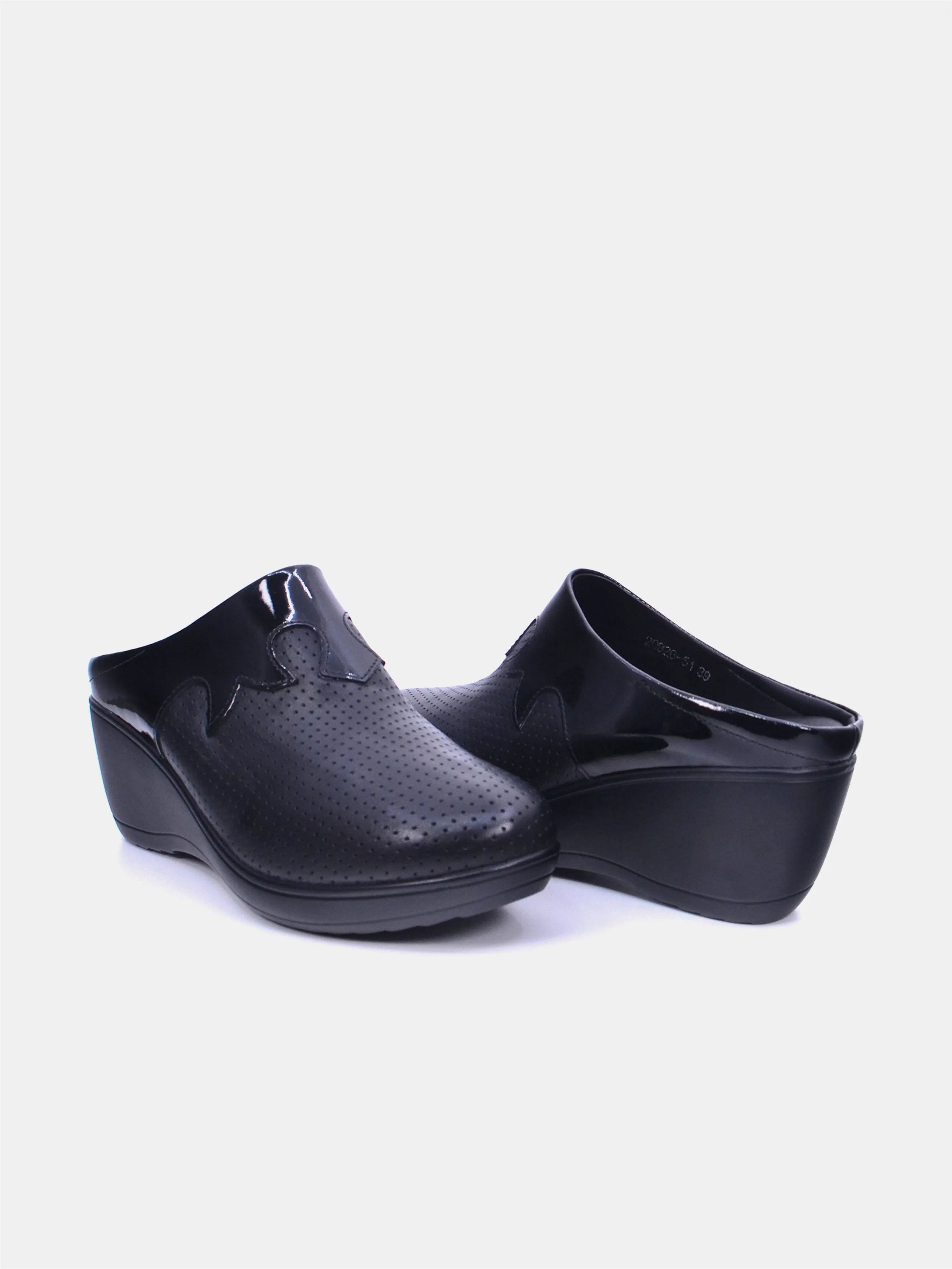 Mynaal Najm Women's Sandals