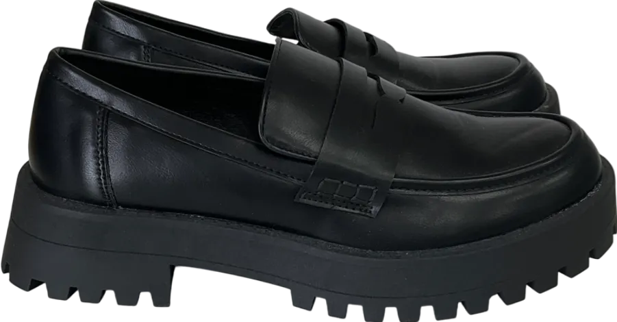 PrettyLittleThing Black Round Toe Trim Loafers UK 6 EU 39 